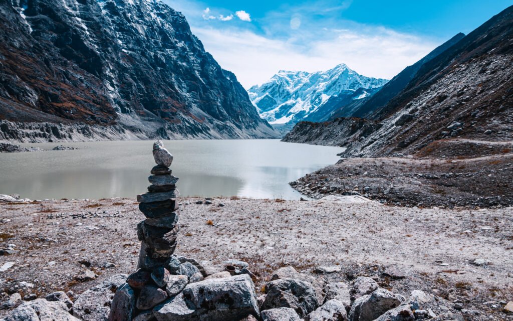 tshorolpa lake and mountain 2025 03 08 22 52 42 utc