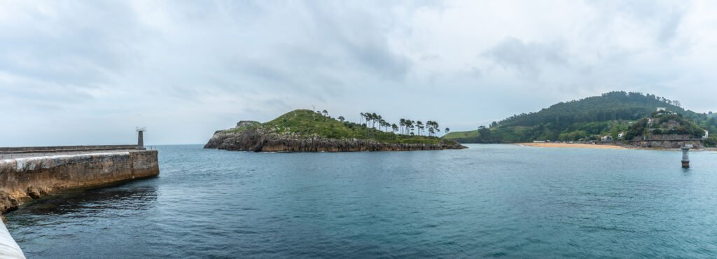 isla san nicolas from the seaport of the lekeitio municipality, bay of biscay